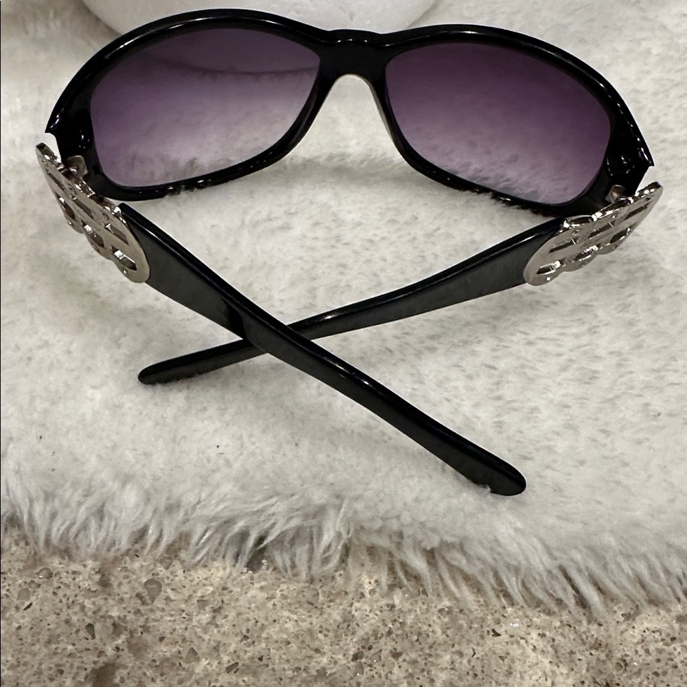 Salvatore Ferragamo sunglasses - Picture 9 of 9